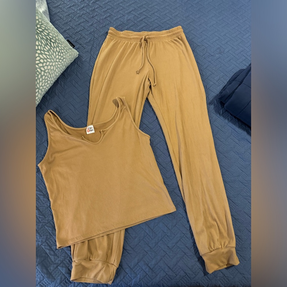 Tan Lounge Wear Set Size Large